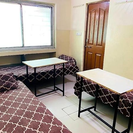 Aashiyana Boys Hostel Індаур Екстер'єр фото