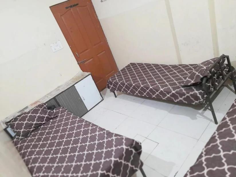Aashiyana Boys Hostel Індаур Екстер'єр фото